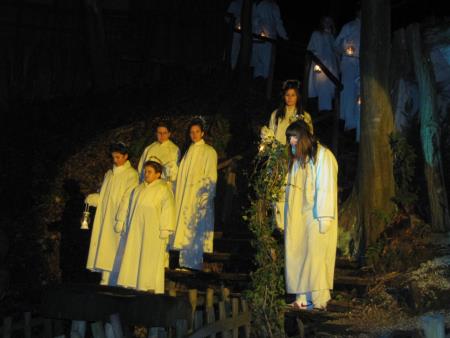 Predstava Božična noč pri Ivanovem izviru 28